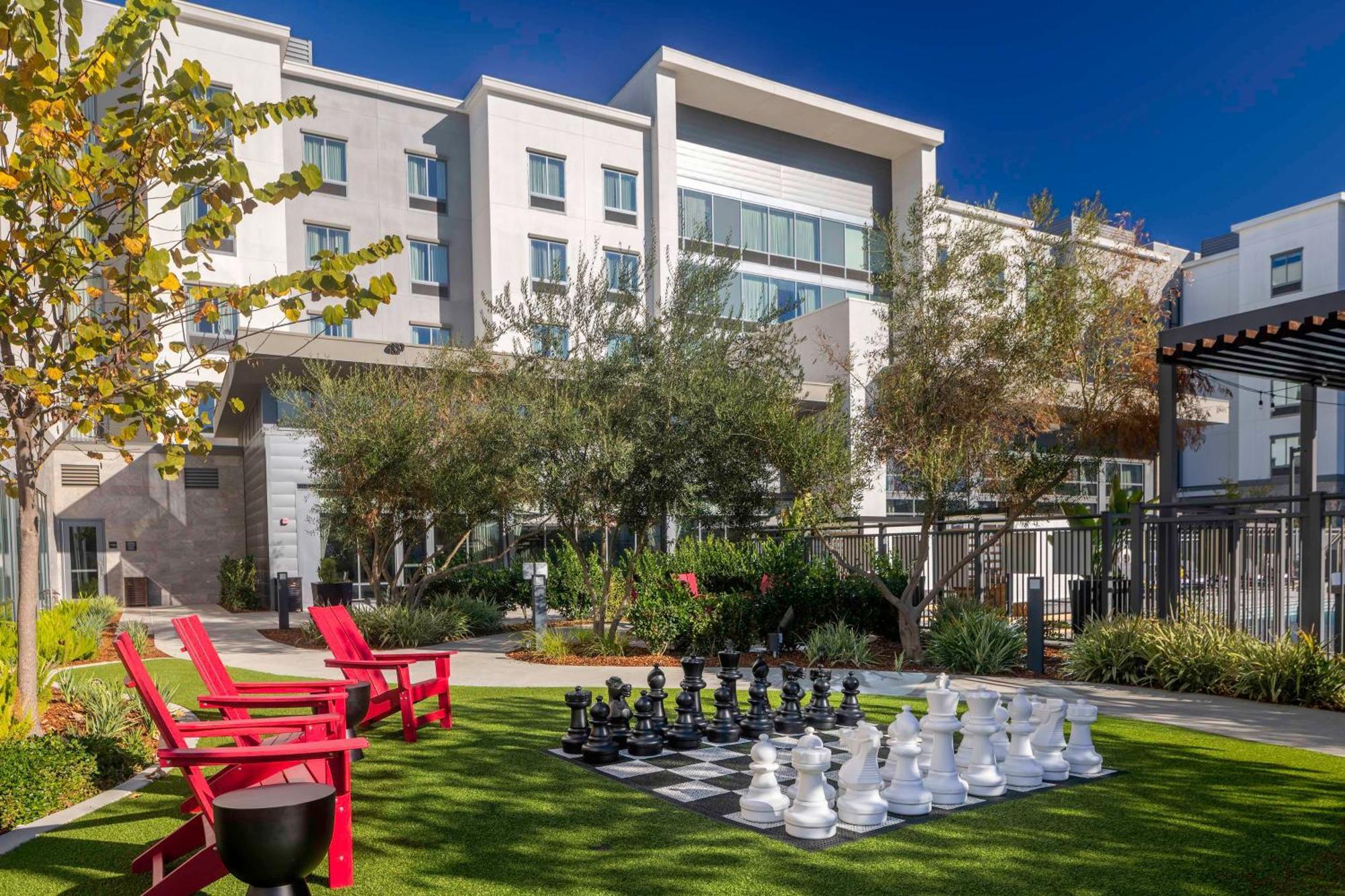 Homewood Suites By Hilton Long Beach Airport Eksteriør billede